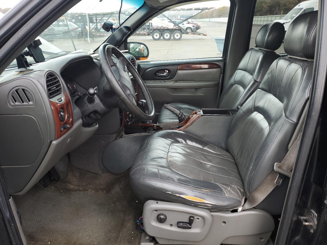 2004 GMC Envoy - Image 7