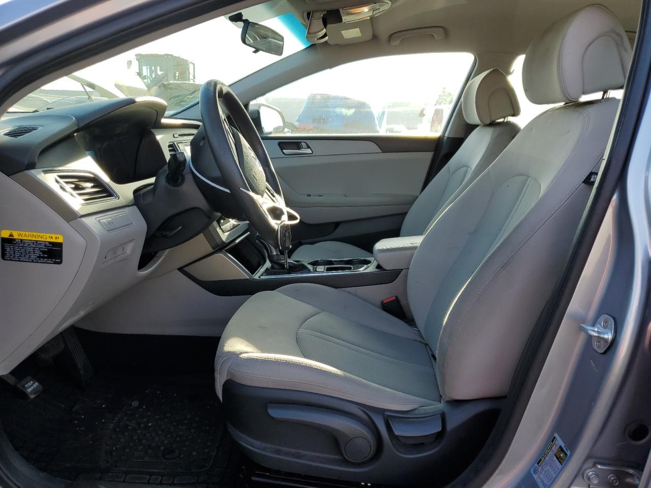 2017 Hyundai Sonata - Image 7