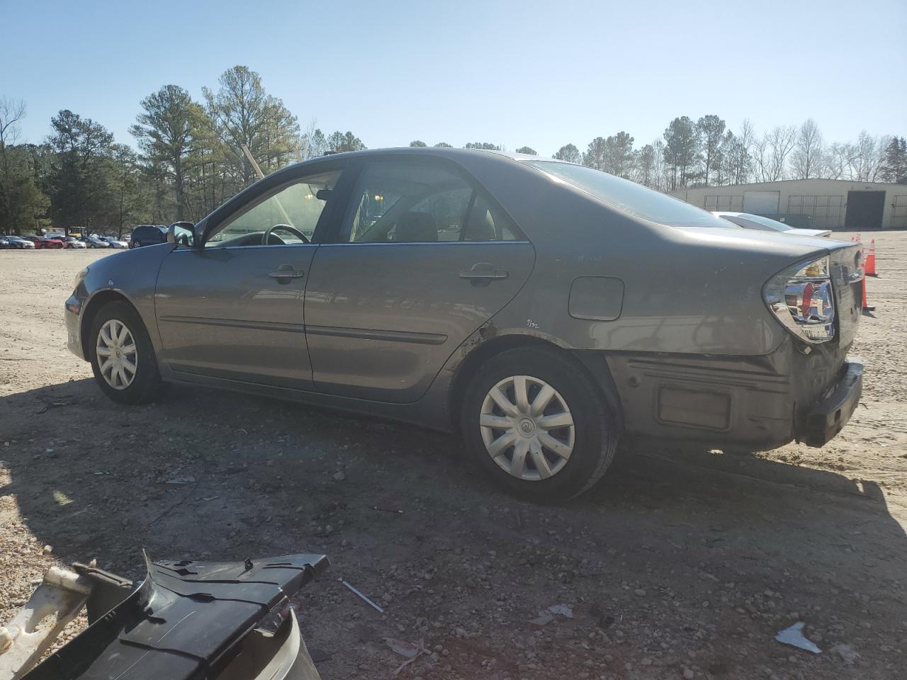 2005 Toyota Camry - Image 2