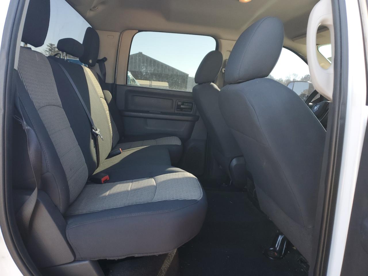 2012 Dodge RAM - Image 10