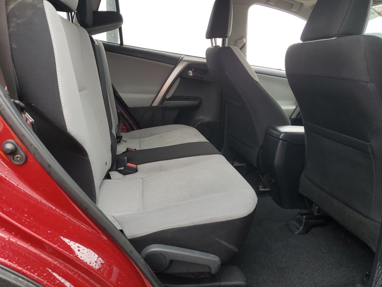 2018 Toyota RAV 4 - Image 10