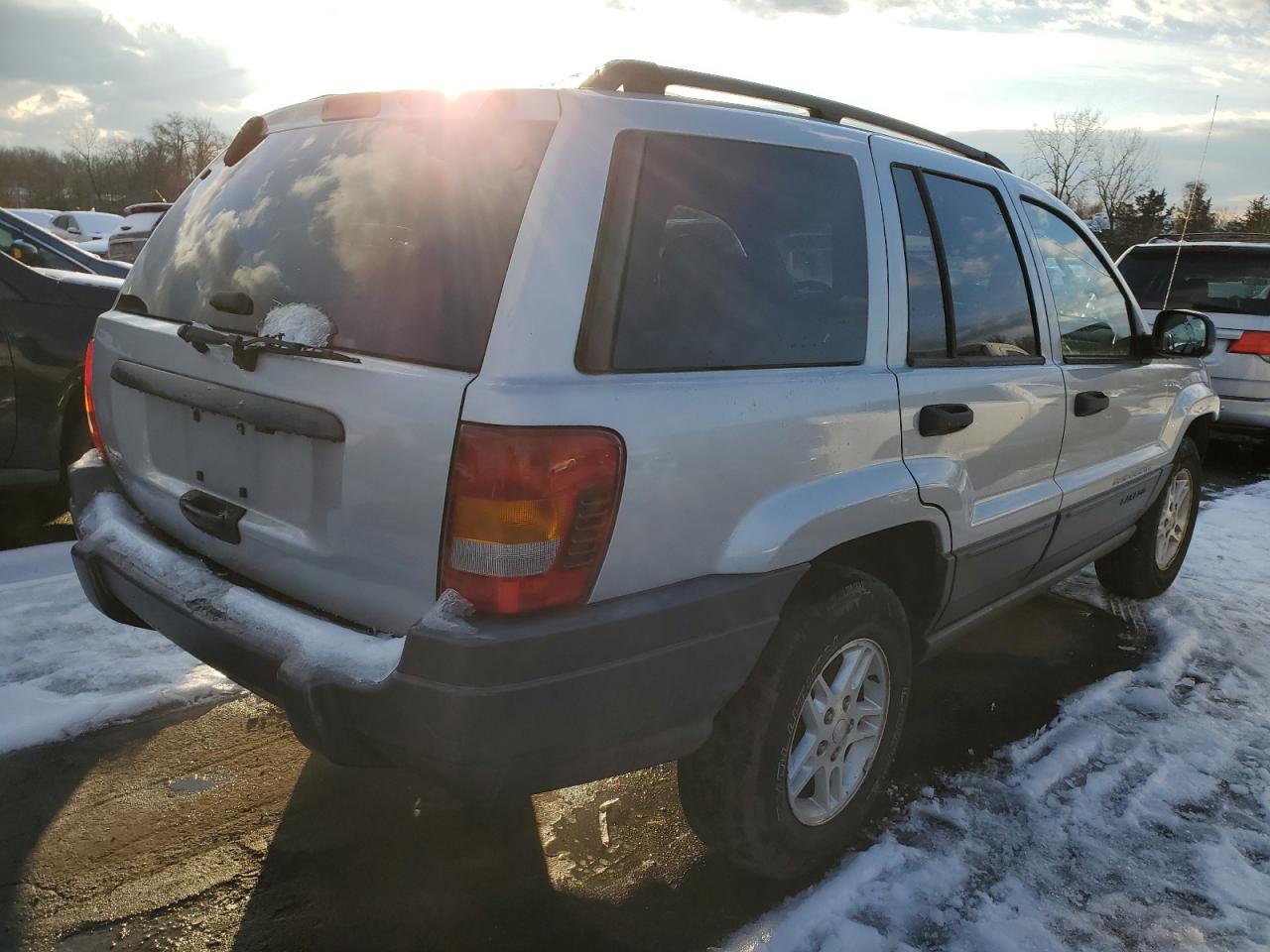 2004 Jeep Grand Cherokee - Image 3