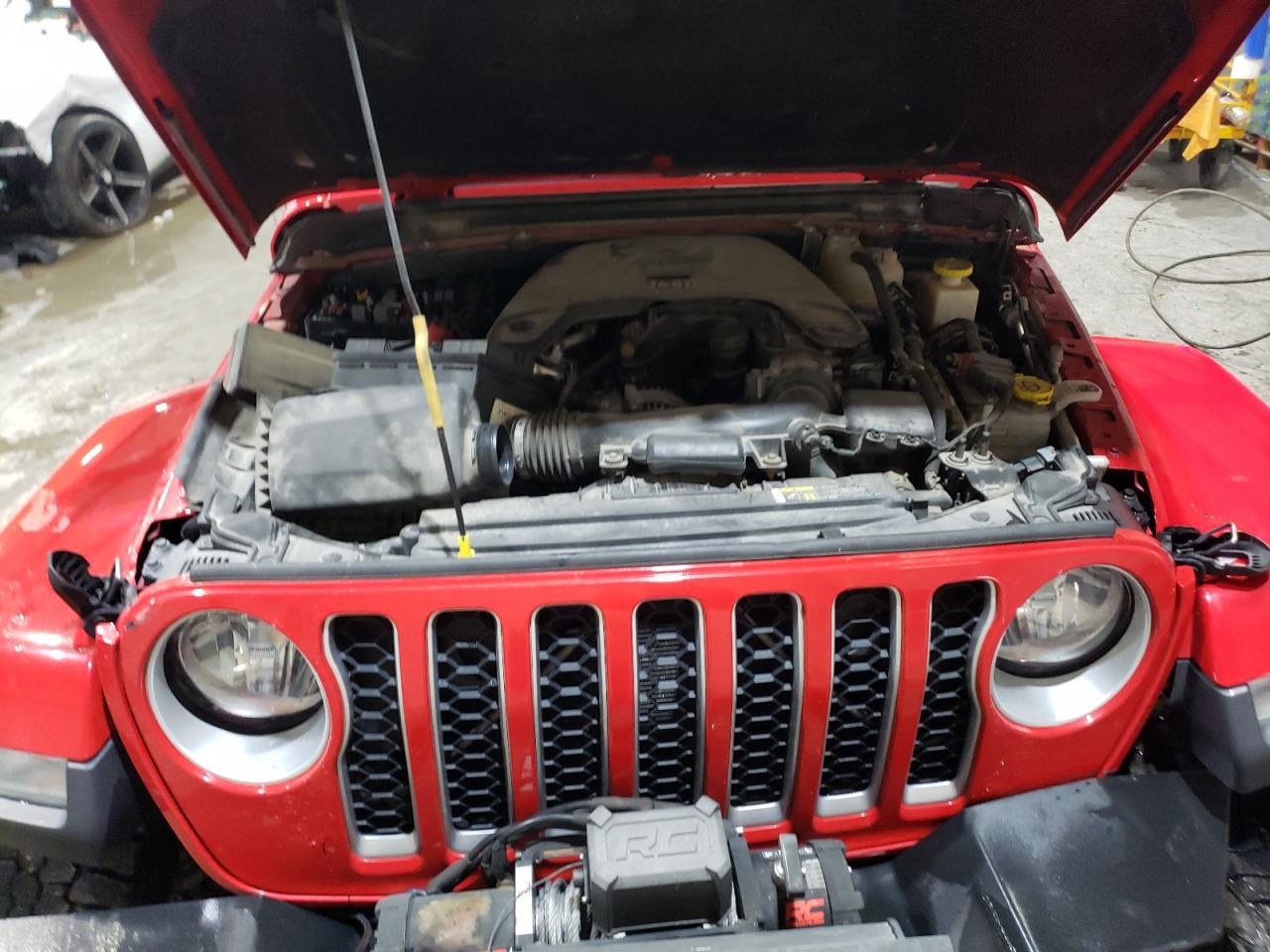 2020 Jeep Gladiator - Image 12