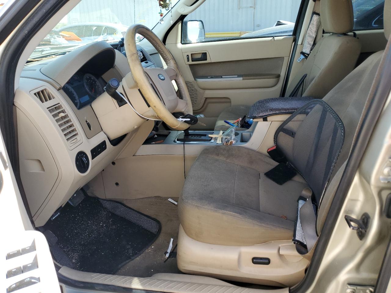 2010 Ford Escape - Image 7