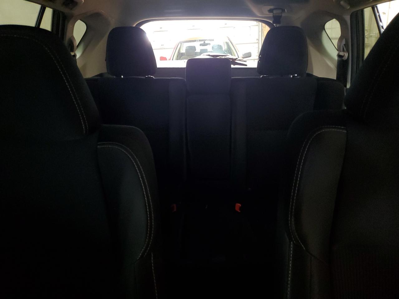 2015 Toyota RAV 4 - Image 10