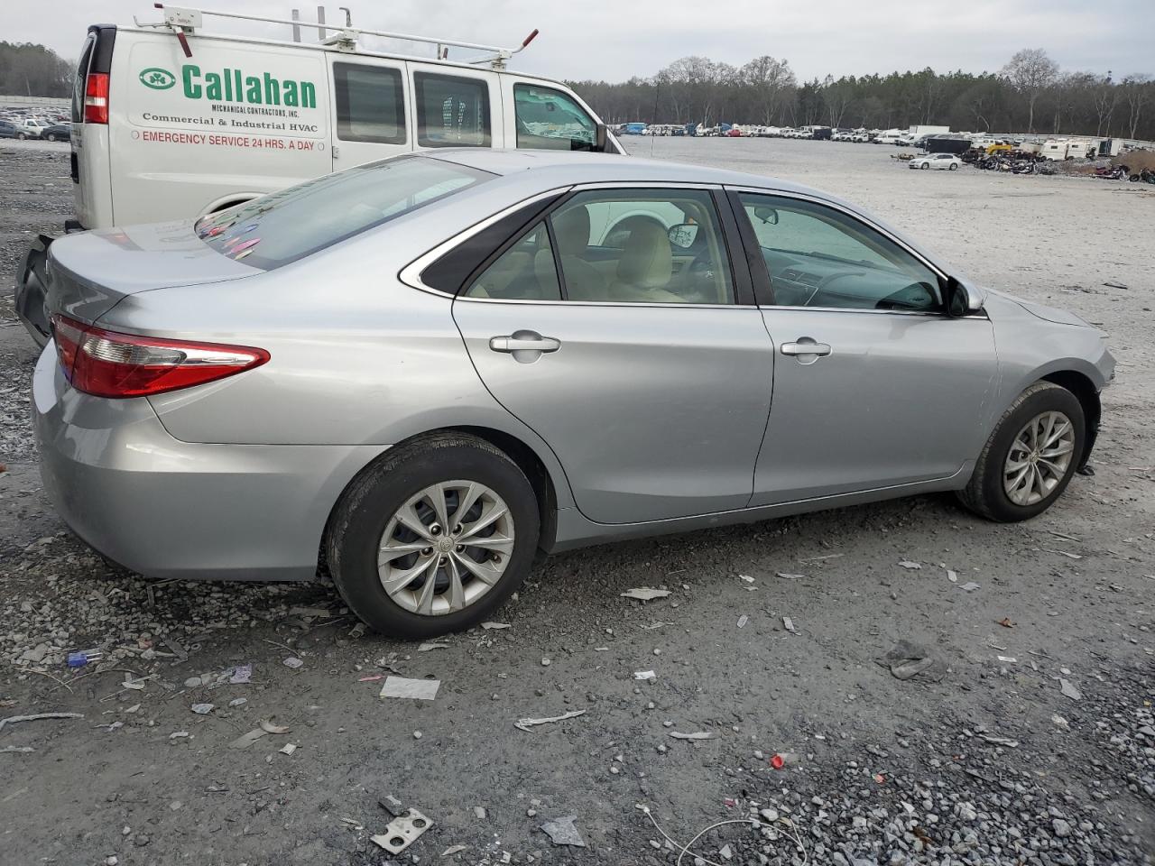 2015 Toyota Camry - Image 3
