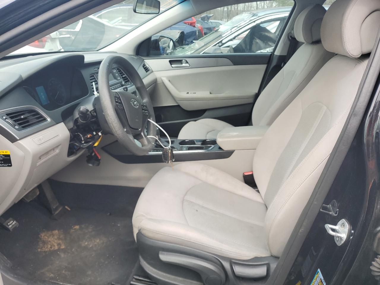 2015 Hyundai Sonata - Image 7