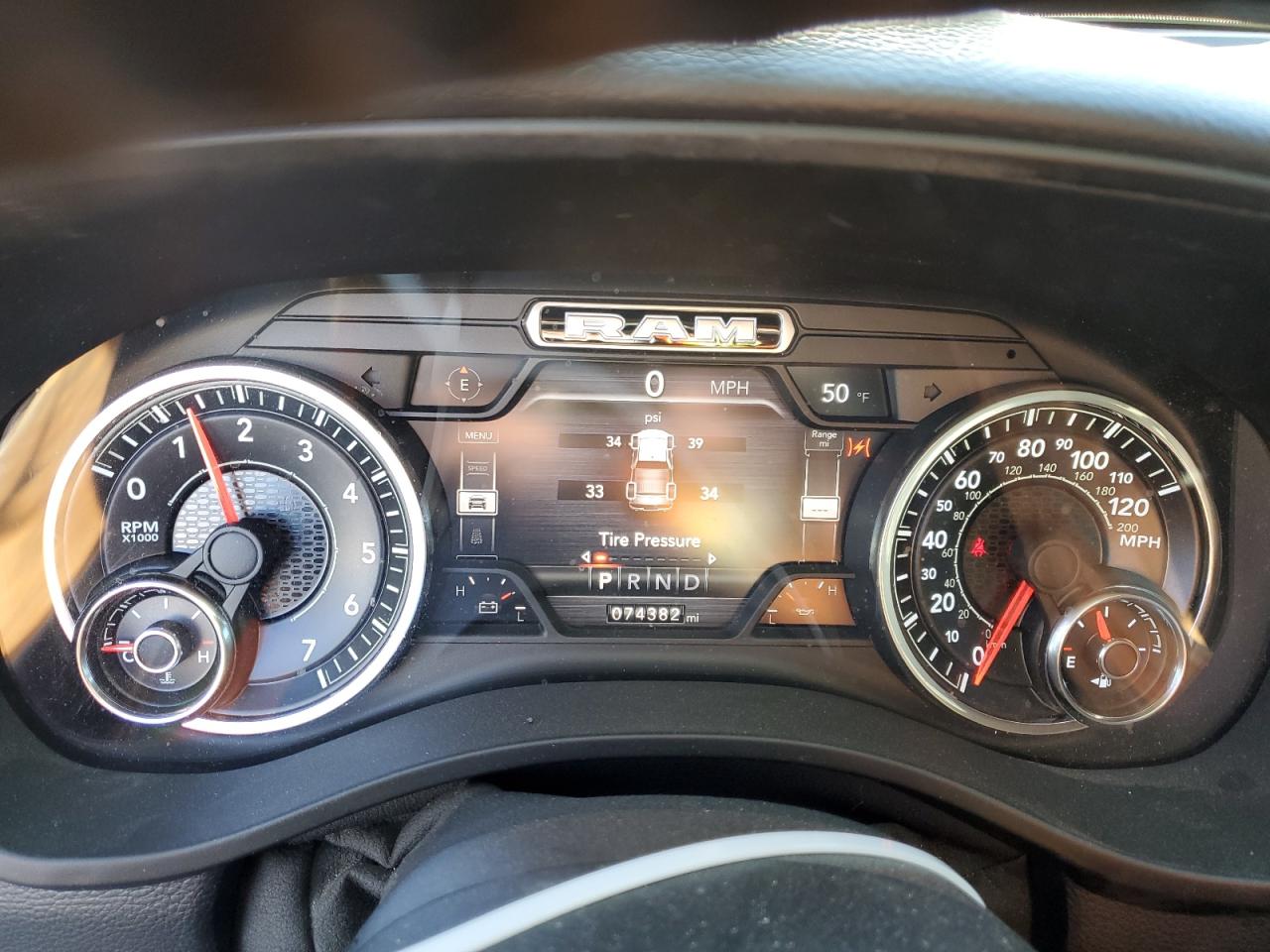 2021 RAM 1500 - Image 9