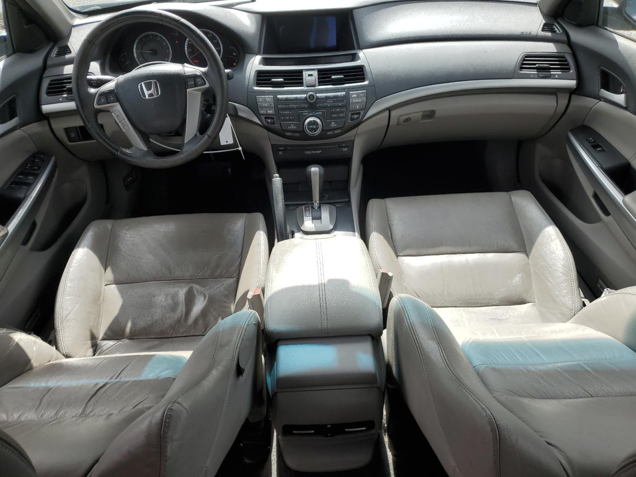 2010 Honda Accord - Image 8