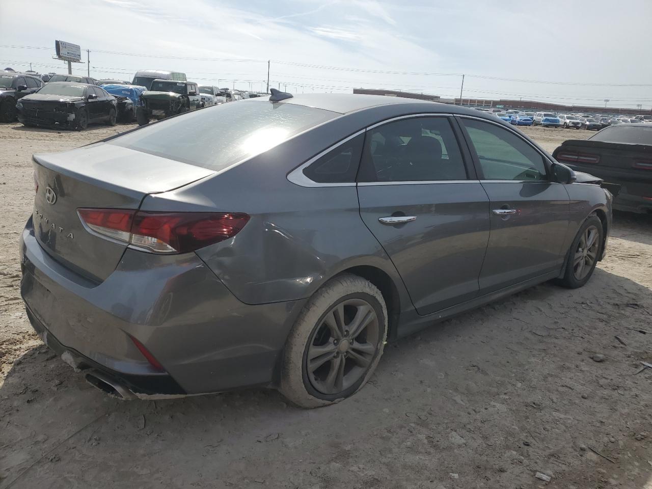 2018 Hyundai Sonata - Image 3