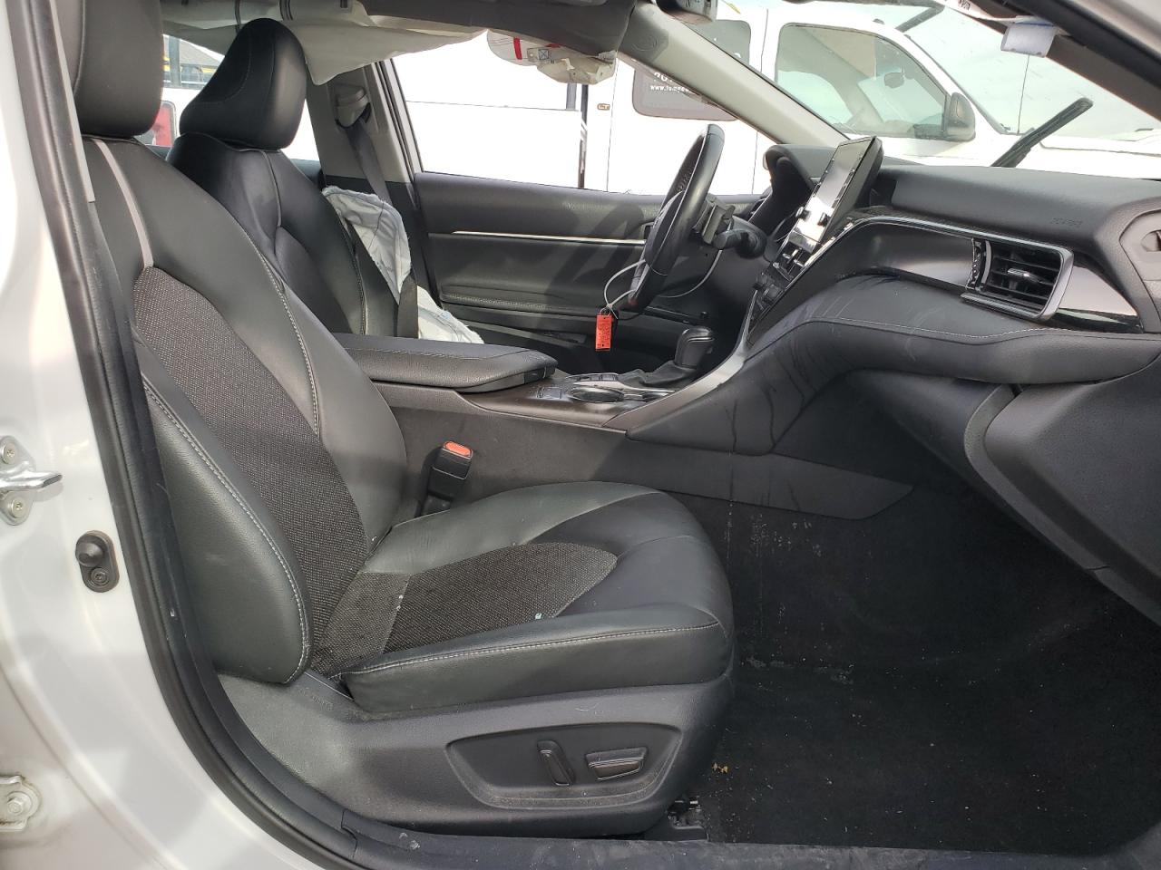 2022 Toyota Camry - Image 7
