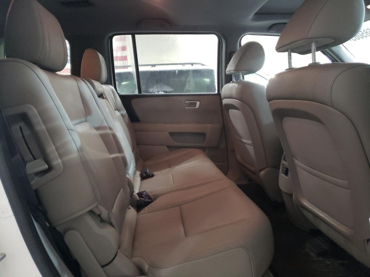 2015 Honda Pilot - Image 10