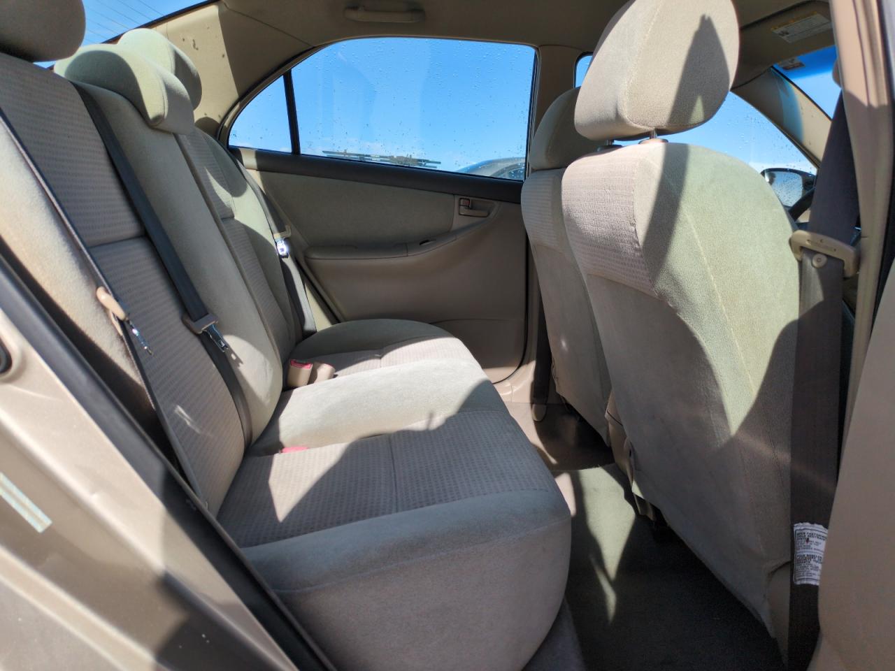 2005 Toyota Corolla - Image 10