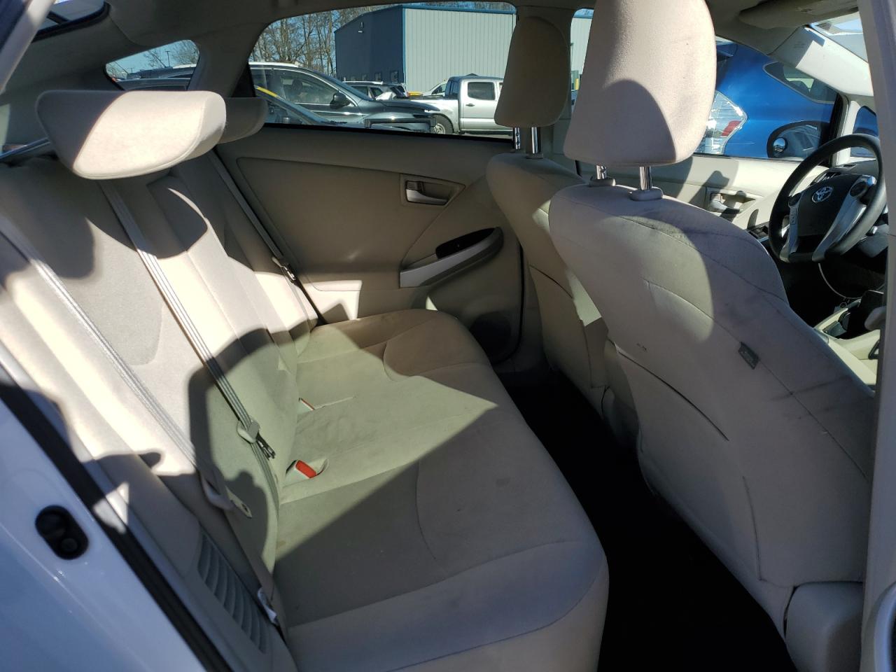 2013 Toyota Prius - Image 10