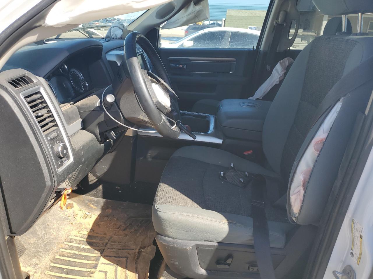 2016 RAM 1500 - Image 7