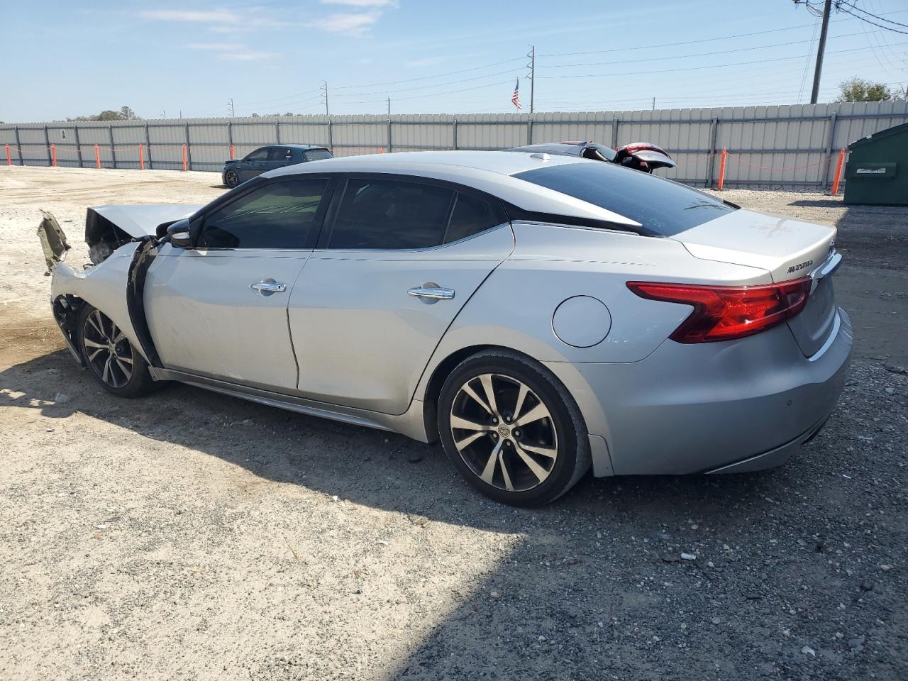 2017 Nissan Maxima - Image 2