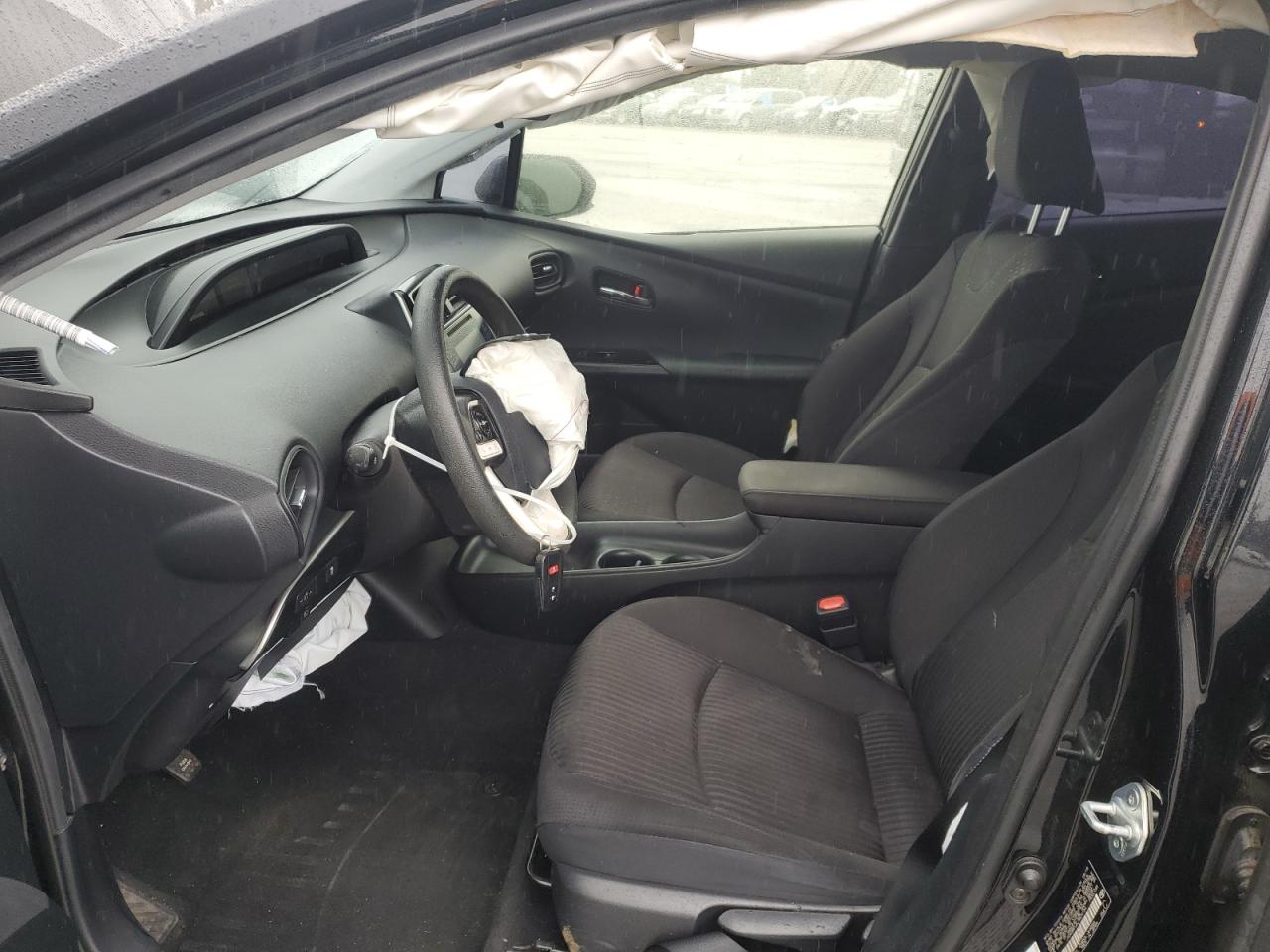 2018 Toyota Prius - Image 7