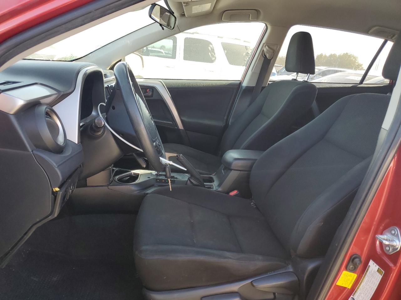 2017 Toyota RAV 4 - Image 7