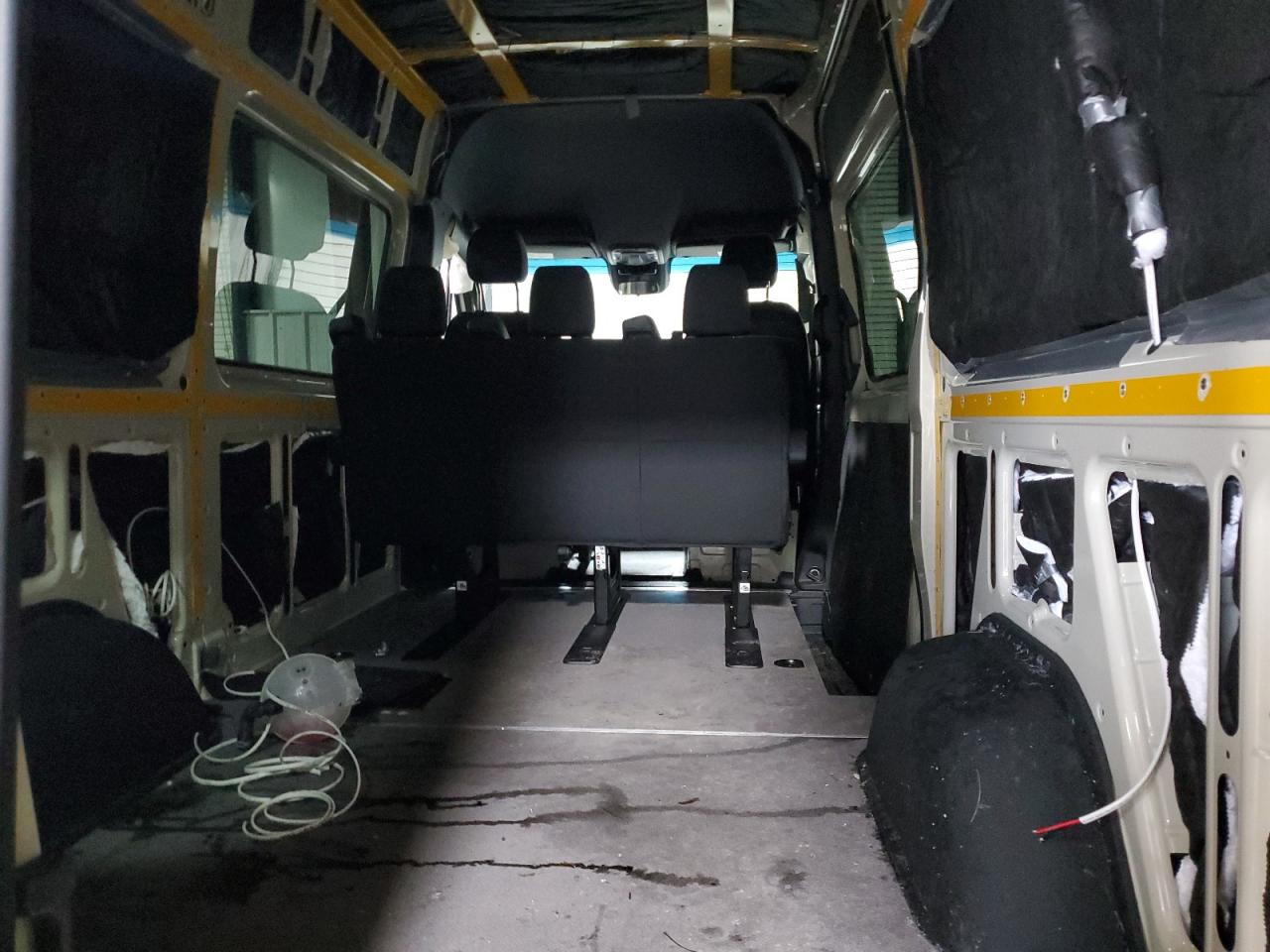2024 Mercedes-Benz Sprinter - Image 10