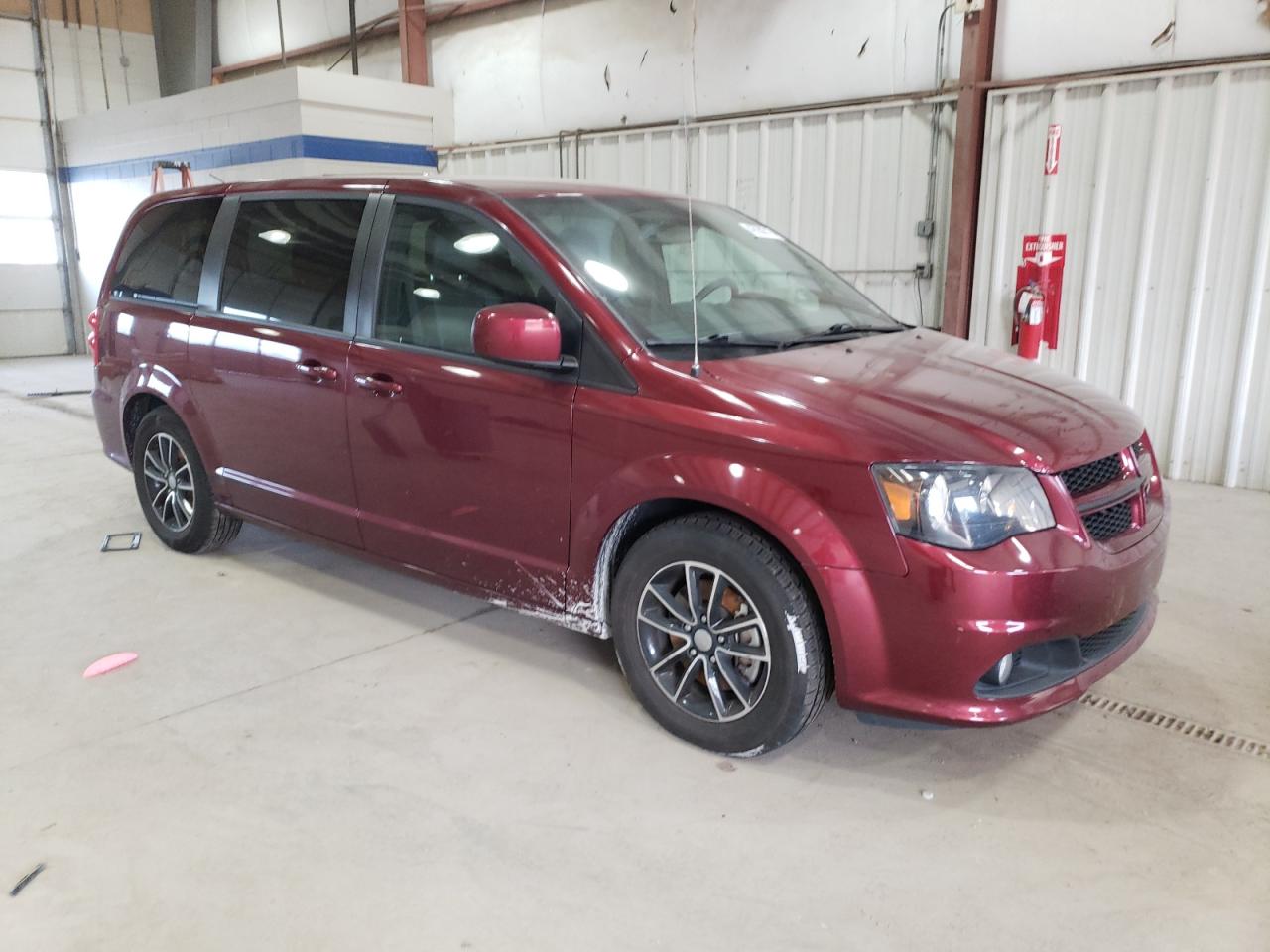 2019 Dodge Caravan - Image 4