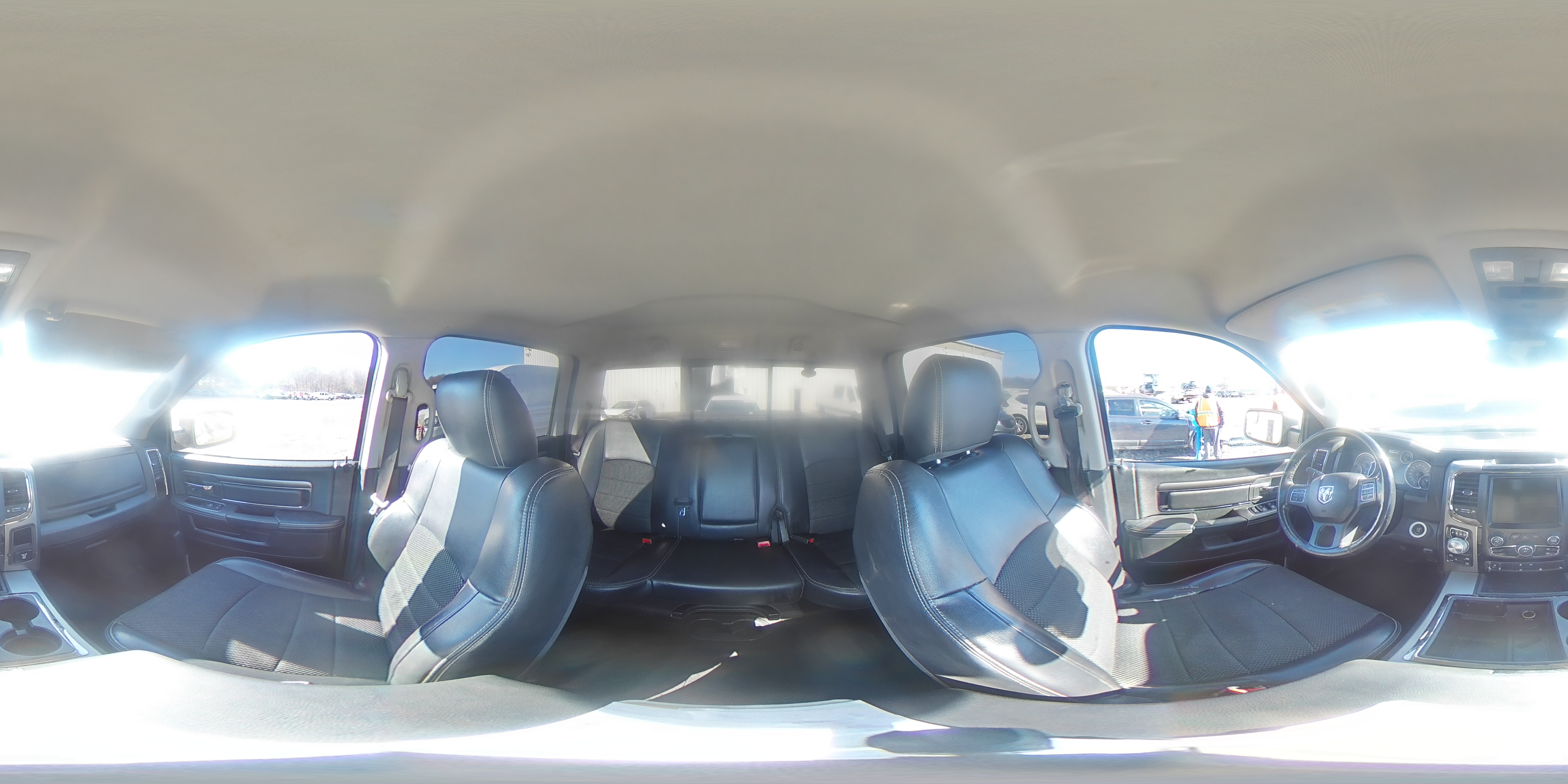 2014 RAM 1500 - Image 15