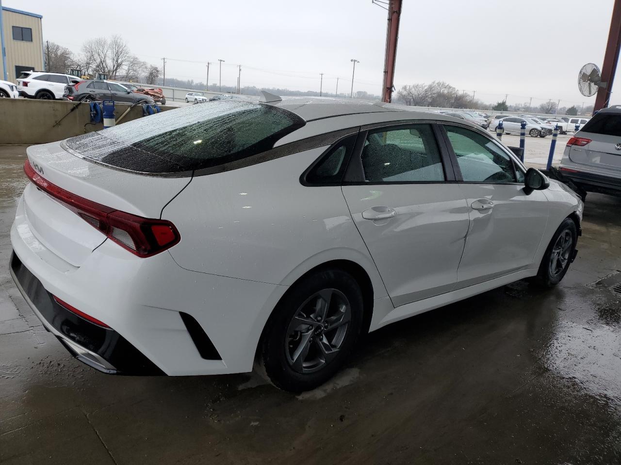 2023 Kia K5 - Image 3