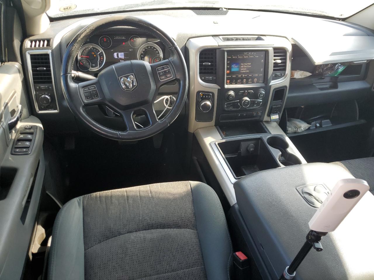 2015 RAM 1500 - Image 8