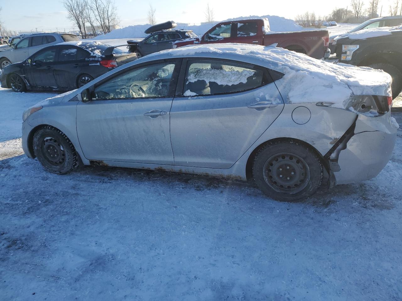 2011 Hyundai Elantra - Image 2