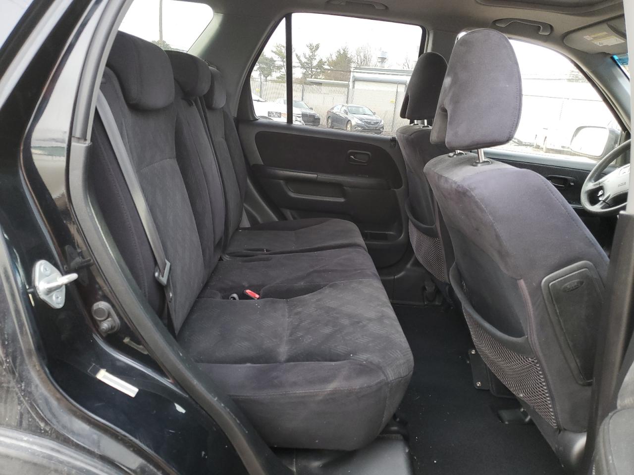 2005 Honda CR-V - Image 11