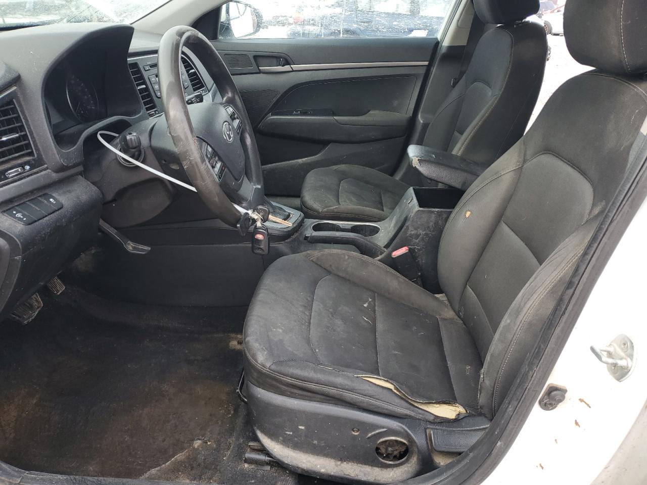 2018 Hyundai Elantra - Image 7