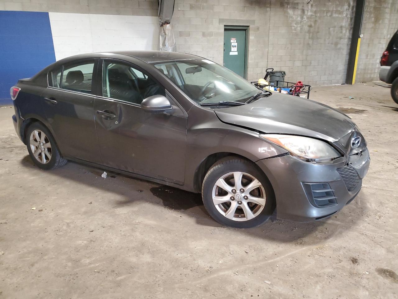 2010 Mazda 3 - Image 4
