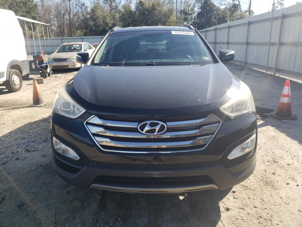 2013 Hyundai Santa Fe - Image 5