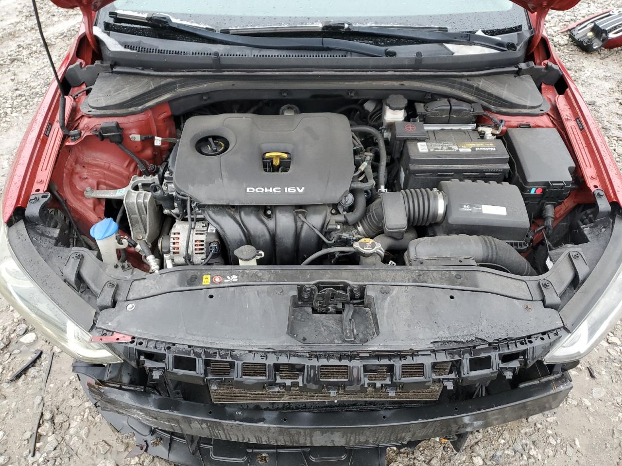 2017 Hyundai Elantra - Image 12