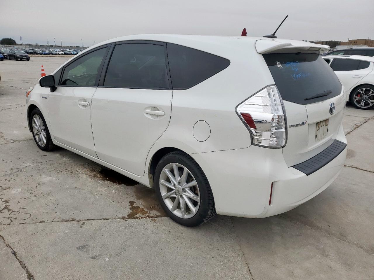 2014 Toyota Prius - Image 2