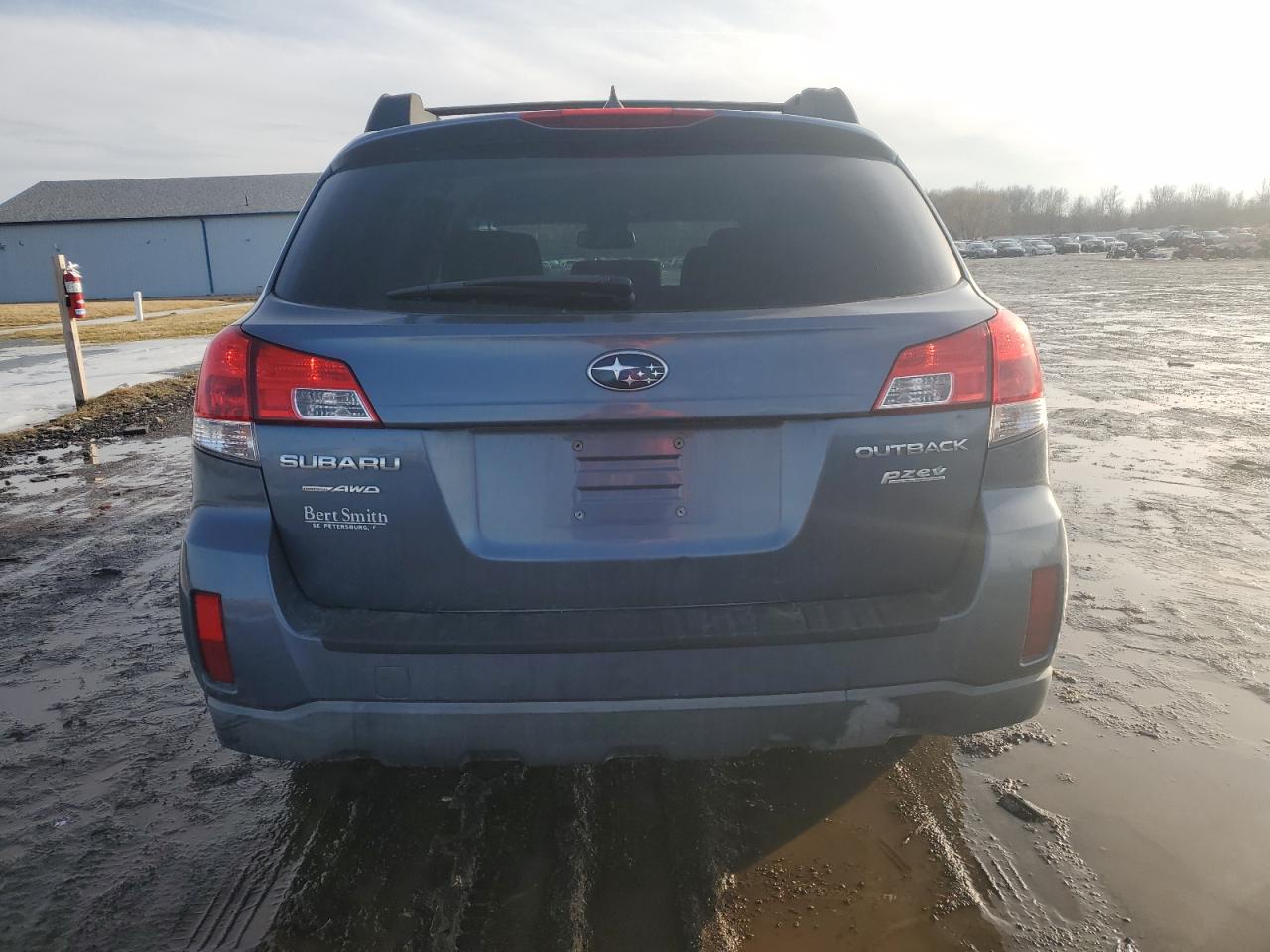 2014 Subaru Outback - Image 6