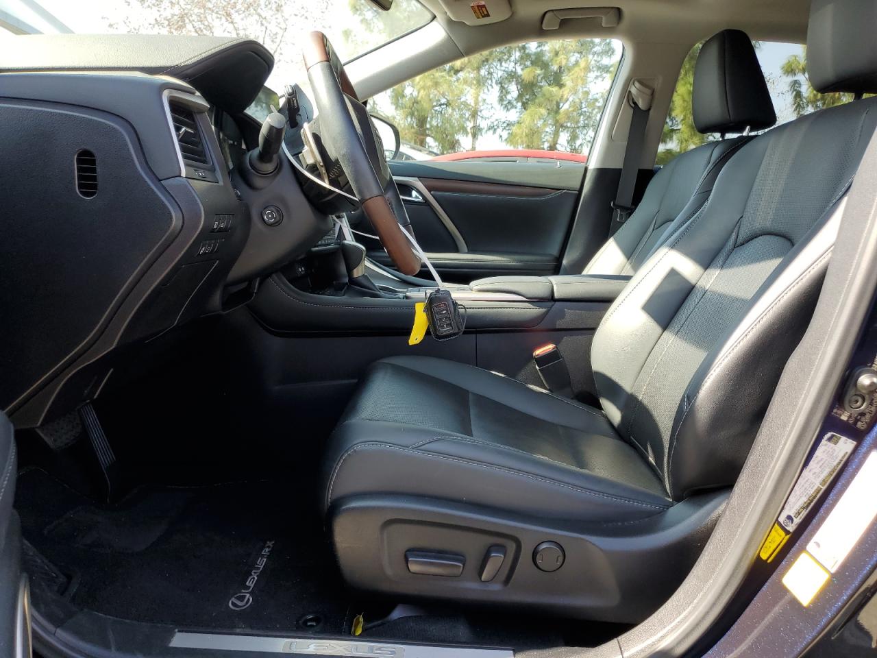 2022 Lexus RX - Image 7