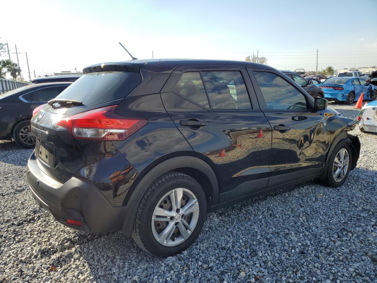 2020 Nissan Kicks - Image 3