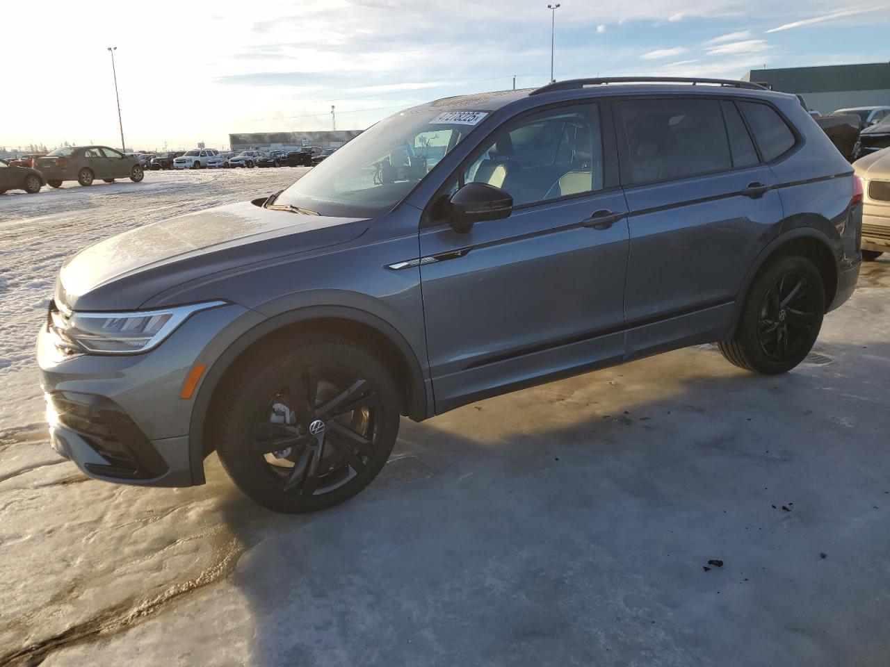 2024 Volkswagen Tiguan Se R-Line Black for Sale in Nisku, AB - Front End