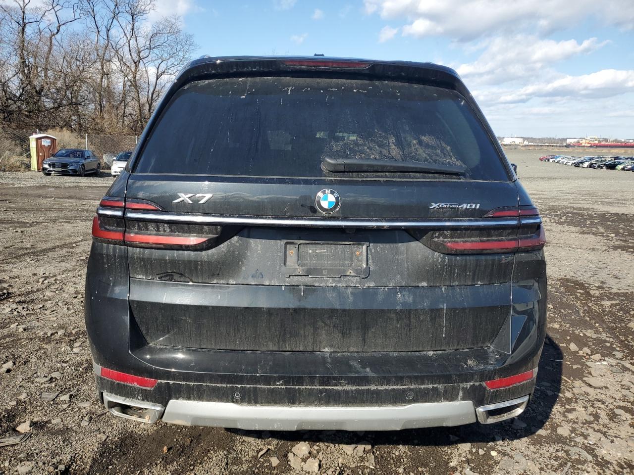 2024 BMW X7 - Image 6