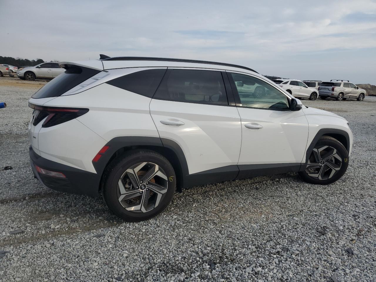 2024 Hyundai Tucson - Image 3