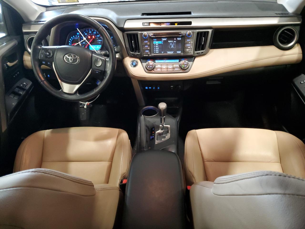 2015 Toyota RAV 4 - Image 8