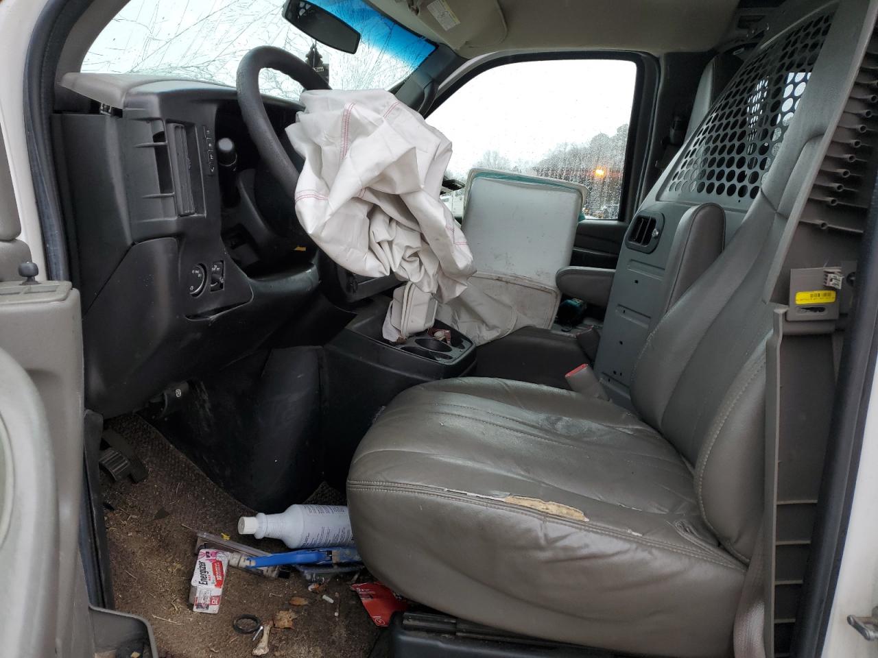 2013 Chevrolet Express - Image 7