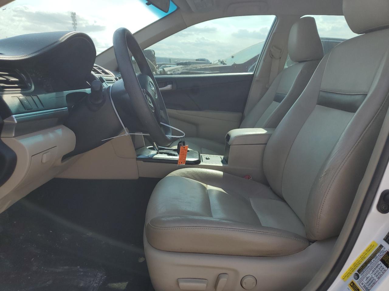 2014 Toyota Camry - Image 7