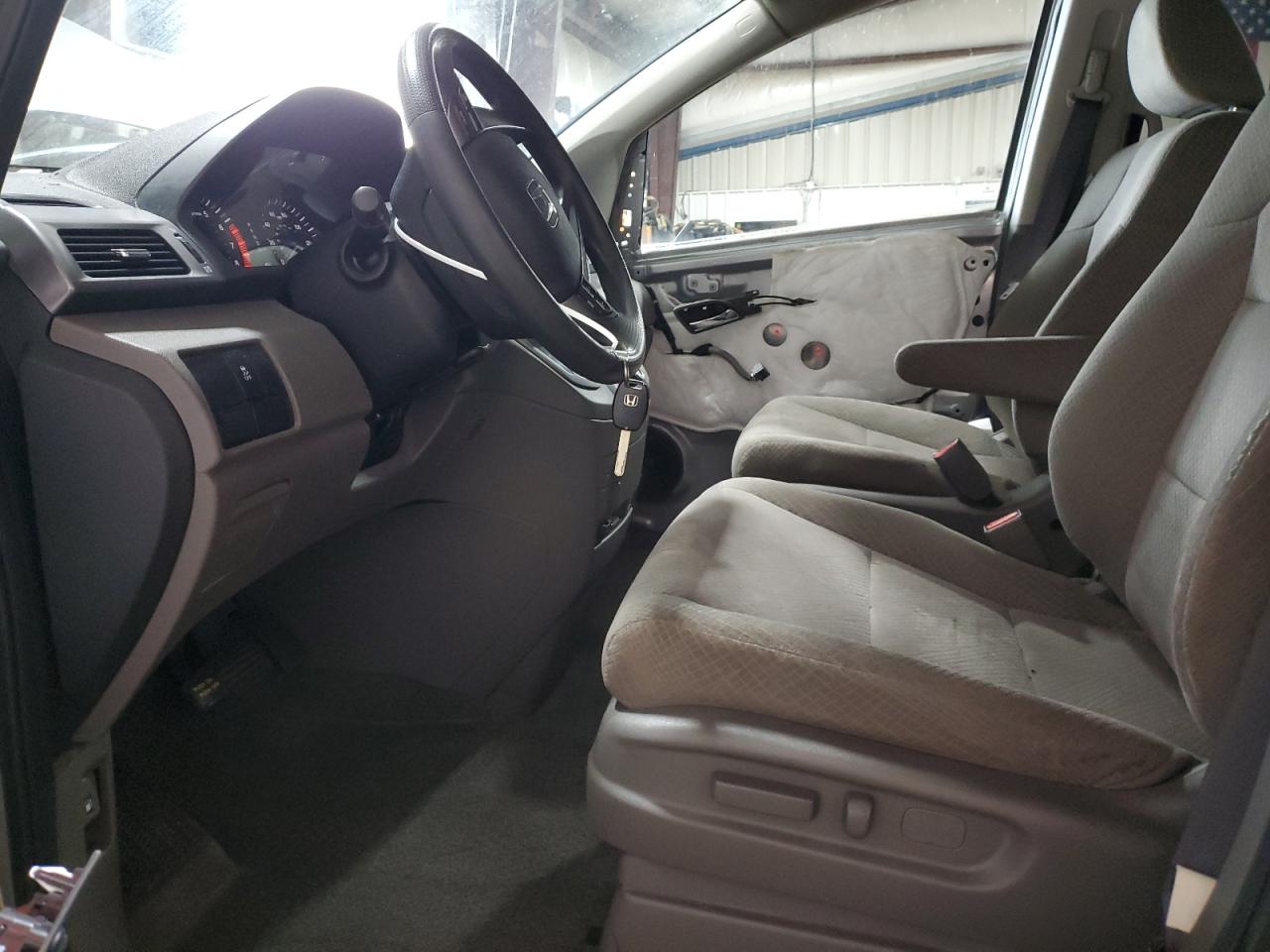 2014 Honda Odyssey - Image 7