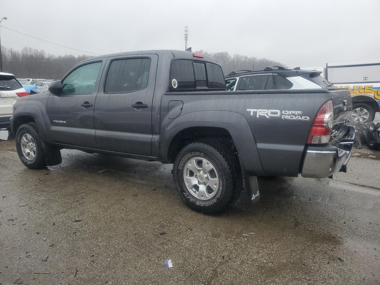 2015 Toyota Tacoma - Image 2
