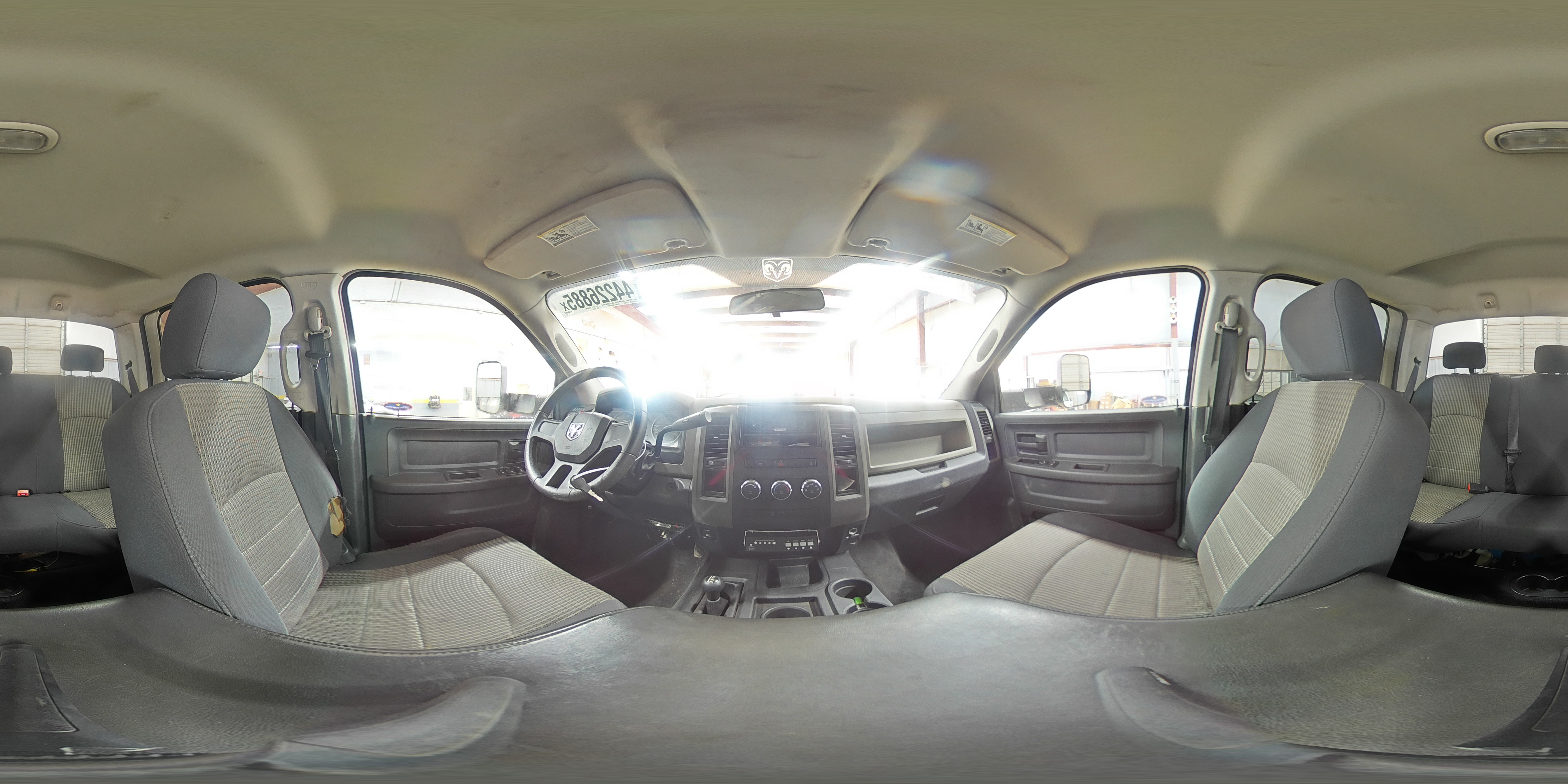 2010 Dodge RAM - Image 12