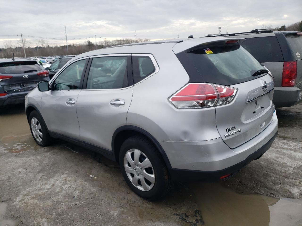 2014 Nissan Rogue - Image 2