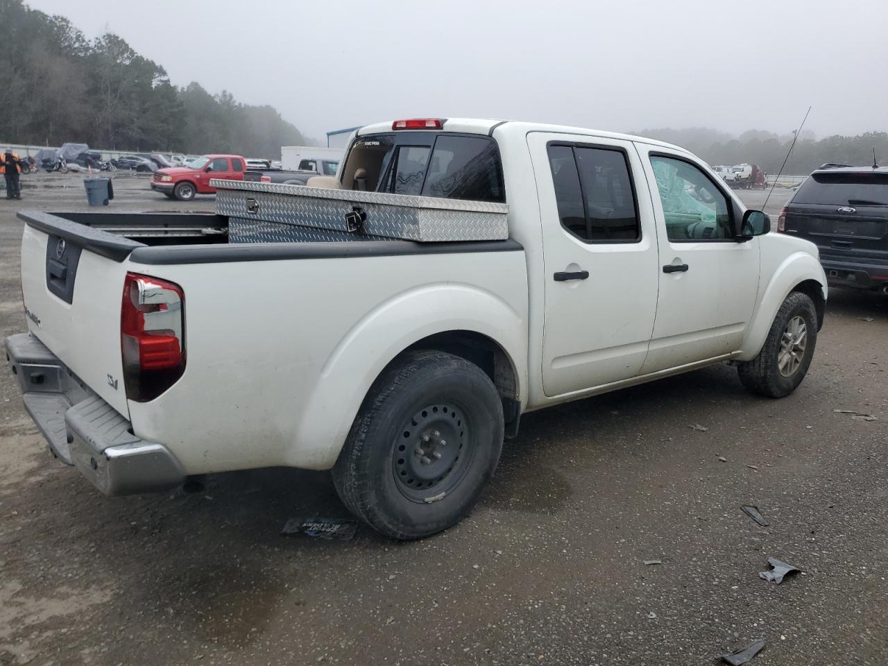 2016 Nissan Navara (Frontier) - Image 3