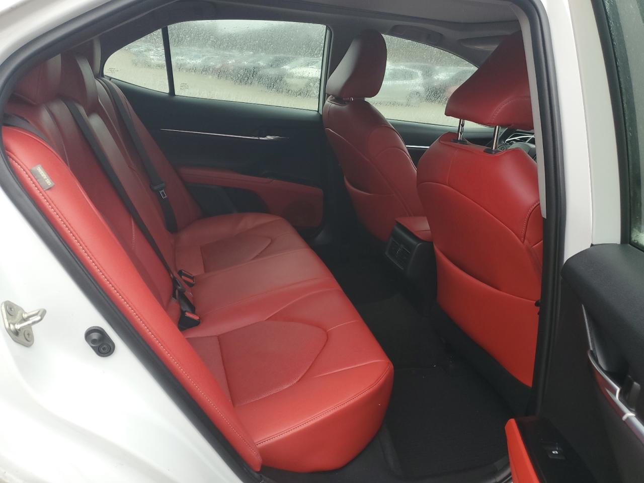 2019 Toyota Camry - Image 10