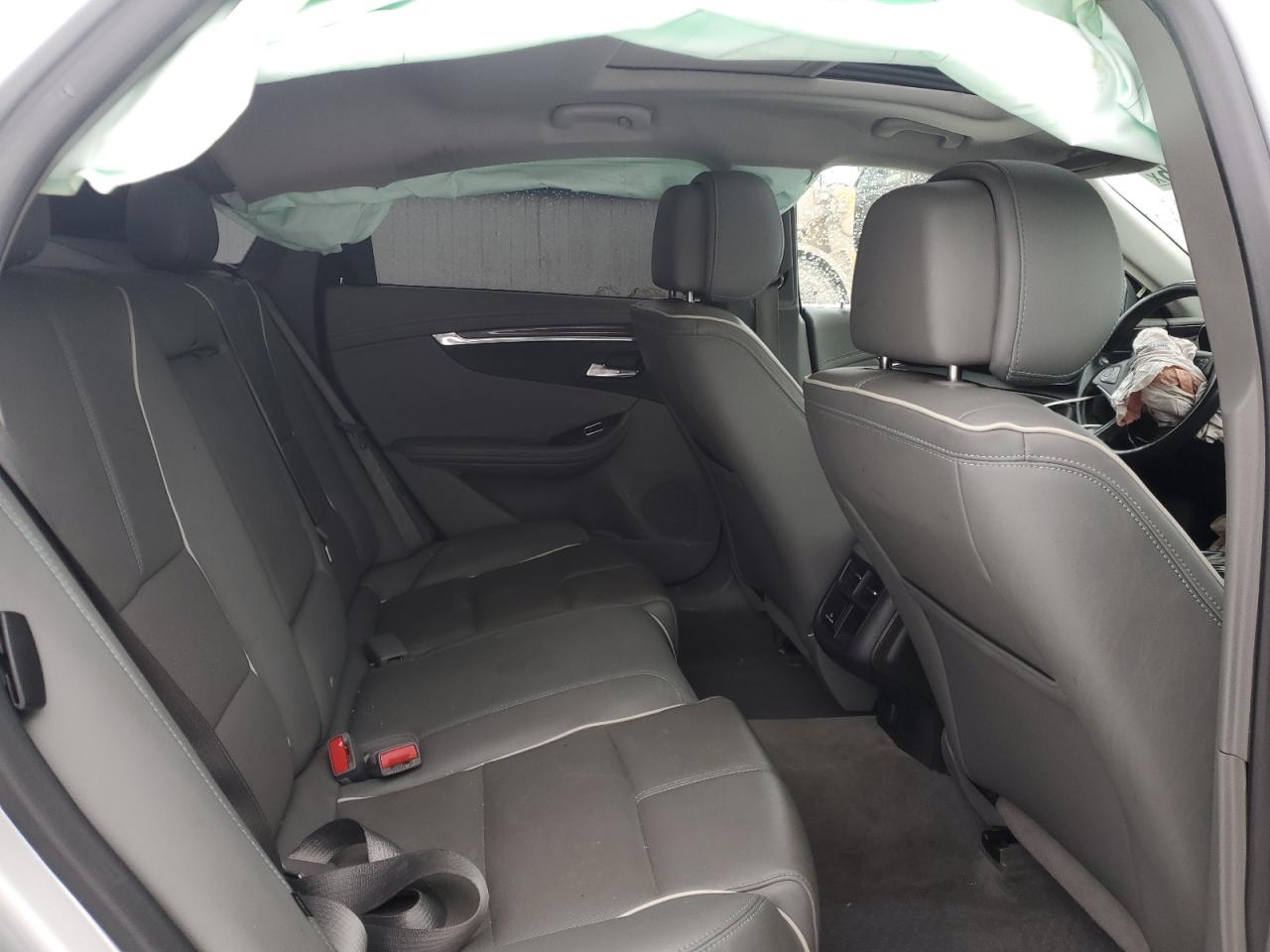 2014 Chevrolet Impala - Image 10
